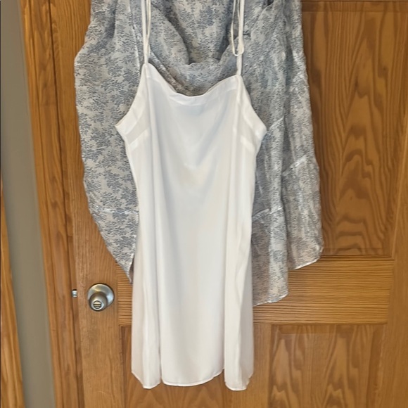 NWT CeCe White Flutter Sleeve Yoke Detail Dress lined - Picture 8 of 9